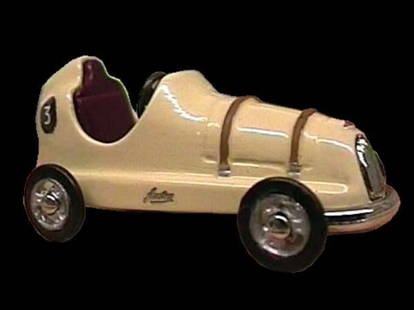 Austin Pathfinder Pedal Car white.JPG (34578 bytes)